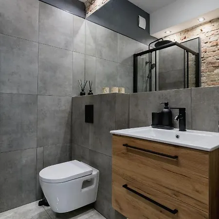 Oomph Nowy Swiat Warszawa